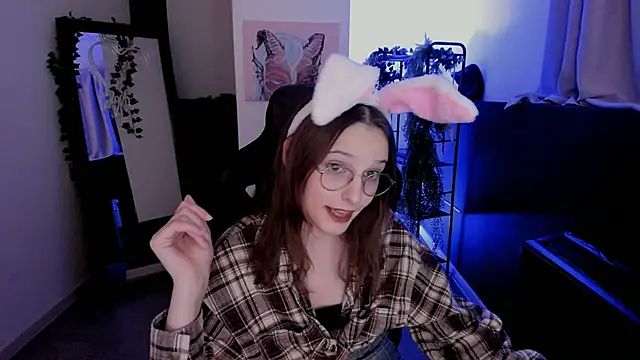 JenniferKiim online show from November 11, 2025, 11:43 am