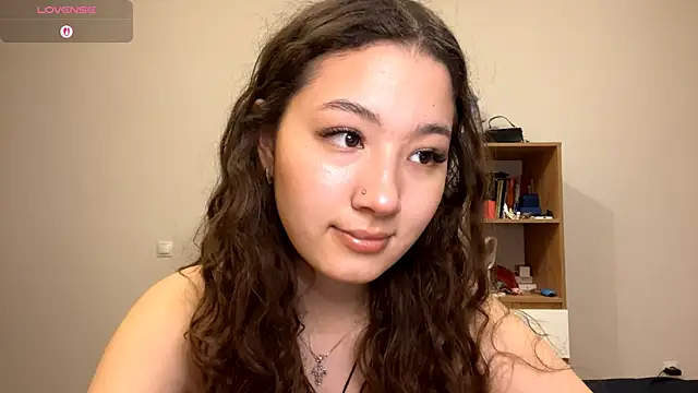 Sakuravice online show from October 31, 2025, 12:17 pm