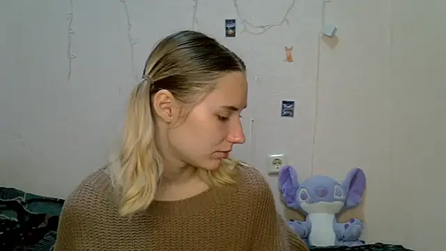  kikiclark   online show from September 8, 2025, 8:19 pm