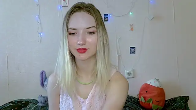  kikiclark   online show from September 17, 2025, 8:16 am