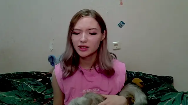  kikiclark   online show from October 19, 2025, 2:07 pm