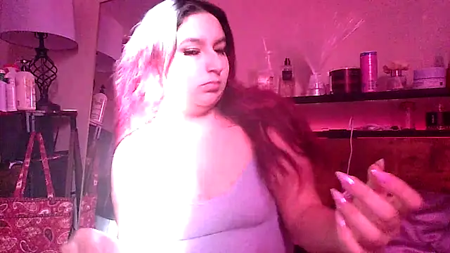 luvvespie online show from November 20, 2025, 8:19 pm