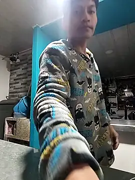 nativohot7 online show from October 10, 2025, 5:28 am