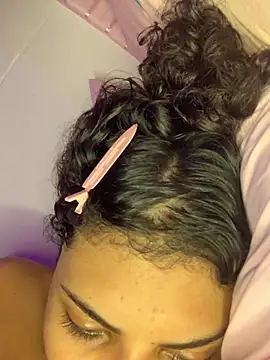 luluzinhax online show from February 21, 2026, 3:29 am