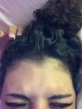 luluzinhax online show from March 9, 2026, 6:39 am