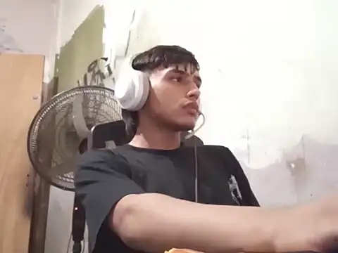 MYM69 - online show from March 31, 2026, 6:36 am