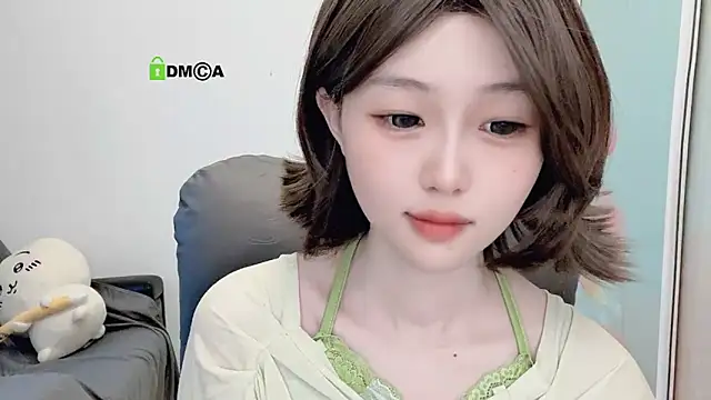 gummy-candy online show from October 17, 2025, 2:26 am
