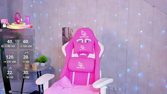 Snapshot of Lynn_Martin chatting on October 23, 2025, 1:05 am Lynn Martin online show from October 23, 2025, 1:05 am