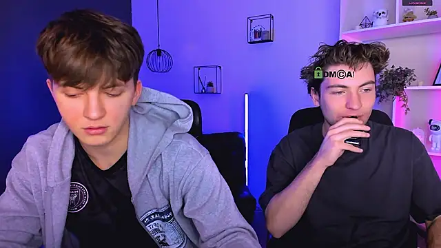 Snapshot of travis_wolf_ chatting on February 1, 2026, 9:41 am travis wolf online show from February 1, 2026, 9:41 am