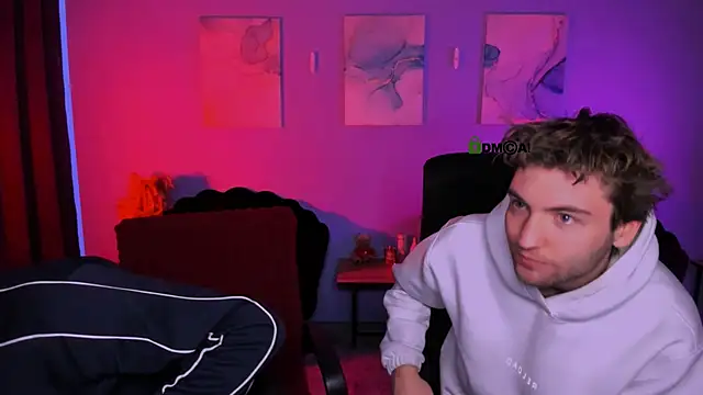 Snapshot of travis_wolf_ chatting on February 8, 2026, 9:45 am travis wolf online show from February 8, 2026, 9:45 am