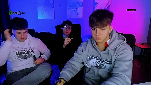 Snapshot of travis_wolf_ chatting on February 20, 2026, 9:32 am travis wolf online show from February 20, 2026, 9:32 am