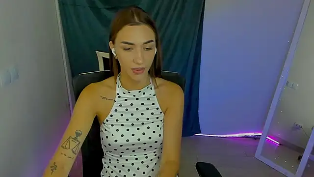 Bella Night4 online show from July 17, 2026, 7:04 am