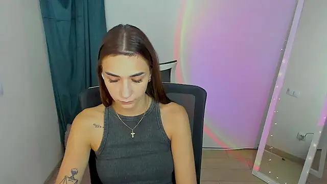 Bella Night4 online show from August 3, 2026, 6:23 am