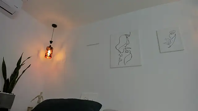 kaylajhonnes6 online show from October 19, 2025, 1:45 pm