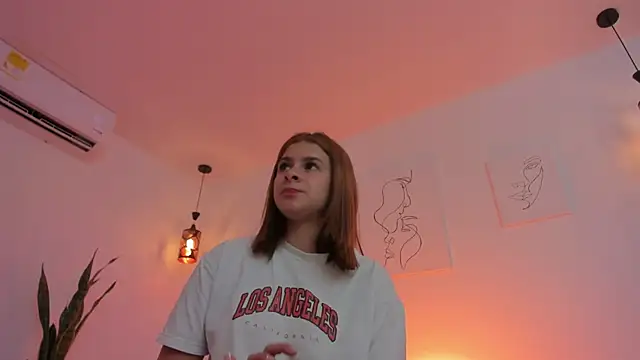 kaylajhonnes6 online show from October 24, 2025, 1:18 pm