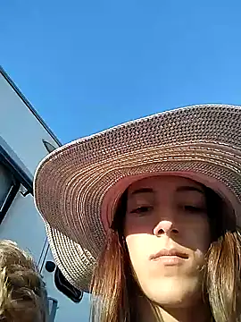 KittyXgoodass online show from September 14, 2025, 5:34 pm