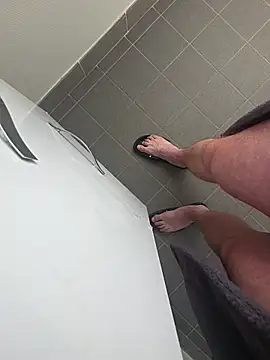 Snapshot of NuclearValue40 chatting on February 27, 2026, 1:22 pm NuclearValue40 online show from February 27, 2026, 1:22 pm