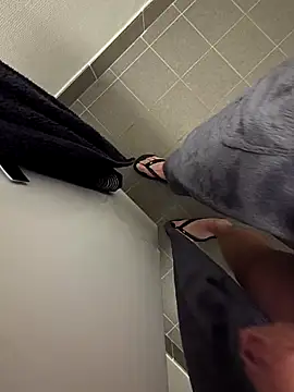 Snapshot of NuclearValue40 chatting on March 26, 2026, 2:06 am NuclearValue40 online show from March 26, 2026, 2:06 am