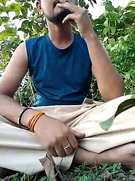 7incpink online show from October 19, 2025, 9:43 am