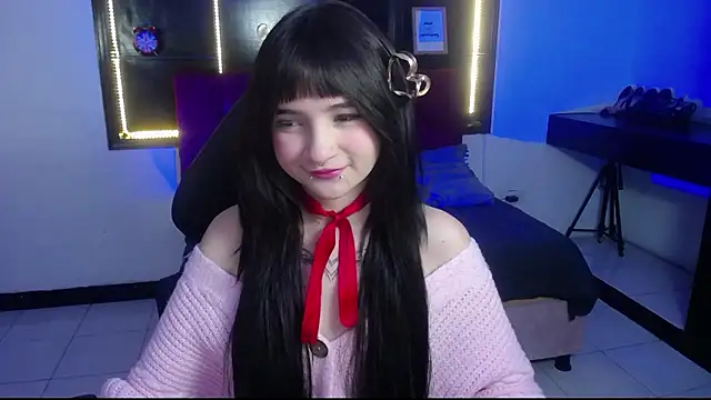  Charlotte Collins  online show from February 11, 2026, 2:44 pm