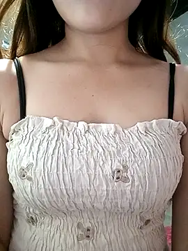 mymy06 online show from March 4, 2026, 6:52 am