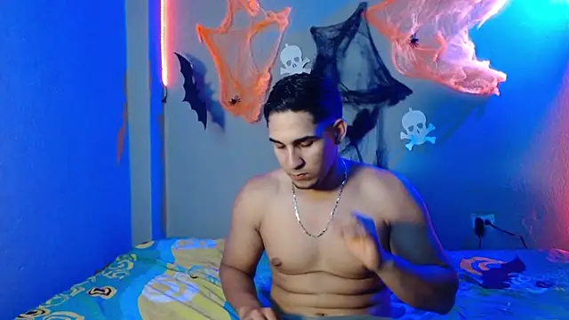 massimo vidal  online show from October 25, 2025, 1:46 am