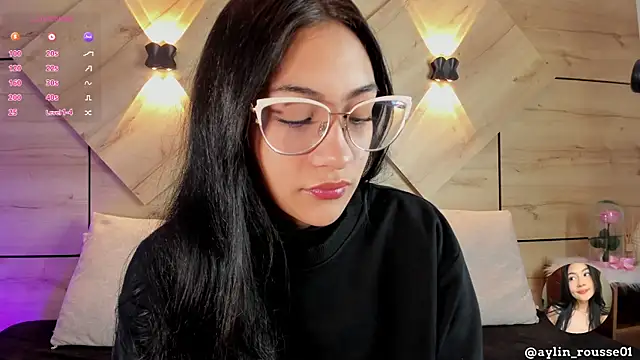 aylin rousse online show from October 23, 2025, 7:45 pm