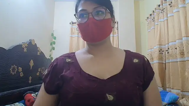 Elena cruz5 online show from March 26, 2026, 7:19 pm