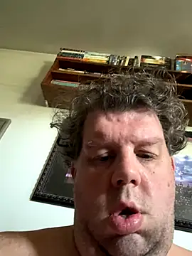 Snapshot of Stephanie1984 chatting on September 14, 2025, 2:05 pm Stephanie1984 online show from September 14, 2025, 2:05 pm