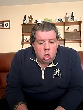 Snapshot of Stephanie1984 chatting on October 28, 2025, 5:15 pm Stephanie1984 online show from October 28, 2025, 5:15 pm