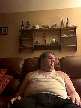 Snapshot of Stephanie1984 chatting on October 31, 2025, 12:11 am Stephanie1984 online show from October 31, 2025, 12:11 am