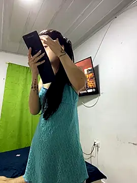 Snapshot of sashaxxx1630 chatting on September 26, 2025, 6:39 am sashaxxx1630 online show from September 26, 2025, 6:39 am