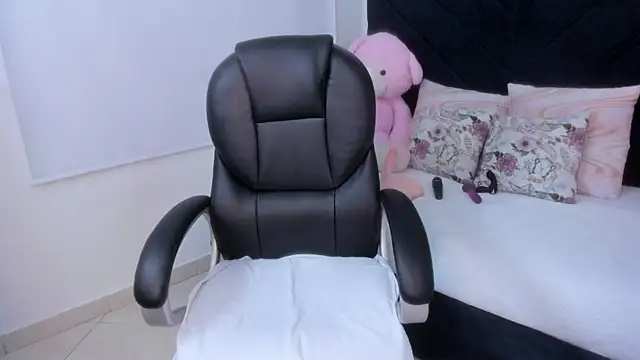 kate lua online show from December 19, 2025, 12:01 pm