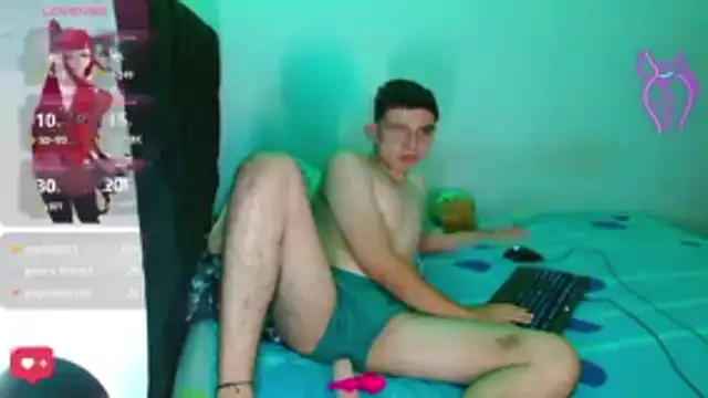 Snapshot of NoahAyala chatting on November 11, 2025, 6:02 am NoahAyala online show from November 11, 2025, 6:02 am