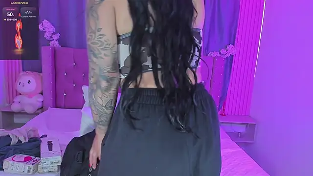 Nayla-Mouna online show from April 14, 2026, 12:11 pm