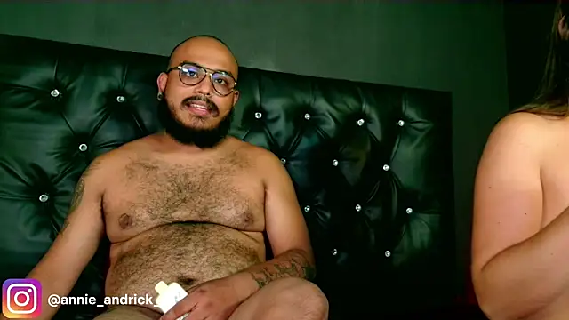  leda swan  online show from December 20, 2025, 3:13 am