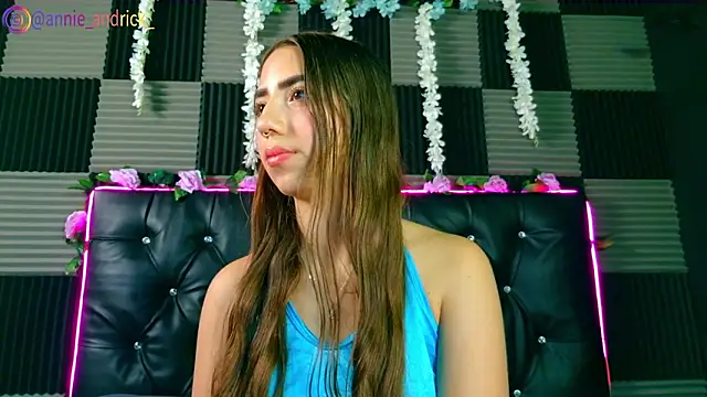  leda swan  online show from February 3, 2026, 1:27 pm