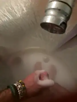 lululul123 online show from December 3, 2025, 3:14 am