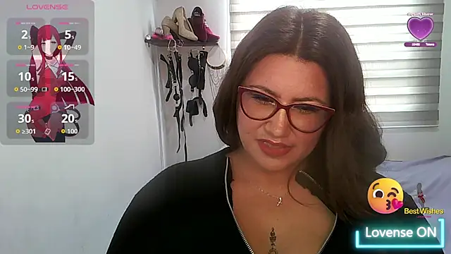 Vesper Vixen online show from October 14, 2025, 2:18 pm
