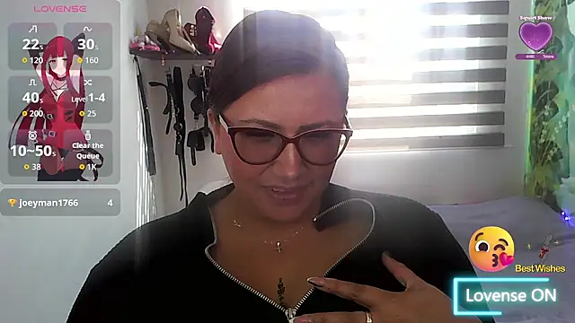 Vesper Vixen online show from October 24, 2025, 1:40 pm