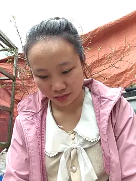 liu-liusexy online show from February 24, 2026, 3:04 am