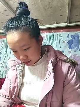 liu-liusexy online show from March 12, 2026, 5:35 am