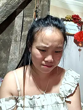 liu-liusexy online show from May 11, 2026, 12:55 pm