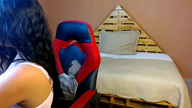 gracewoe online show from October 6, 2025, 3:48 am