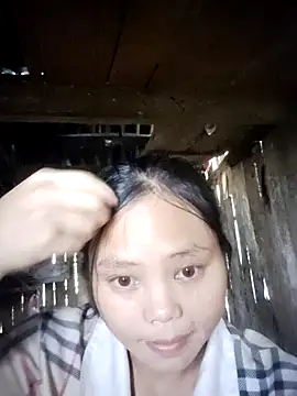 omiu-baby online show from October 16, 2025, 2:01 am