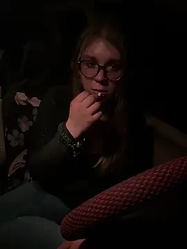 Snapshot of adventuresinsky chatting on September 26, 2025, 7:34 am adventuresinsky online show from September 26, 2025, 7:34 am