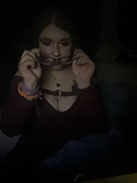 Snapshot of adventuresinsky chatting on November 16, 2025, 2:17 am adventuresinsky online show from November 16, 2025, 2:17 am