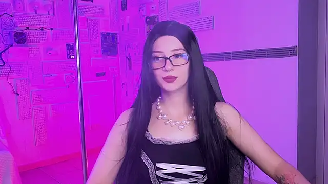 AliceWelch  online show from September 19, 2025, 10:49 am