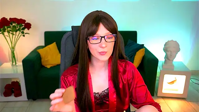 AliceWelch  online show from September 28, 2025, 8:20 am