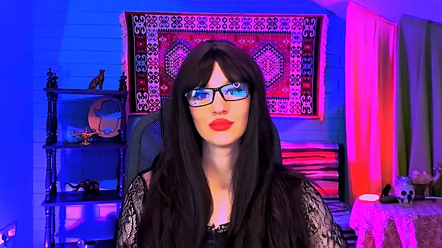 AliceWelch  online show from October 8, 2025, 8:12 am
